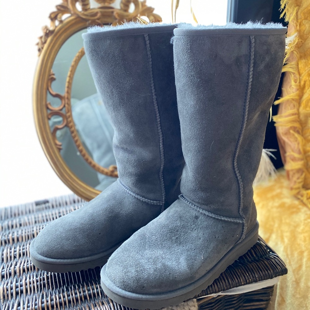 Ugg tall classic boots